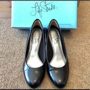 🎁 Life Stride black 2.5” heels pumps shoes